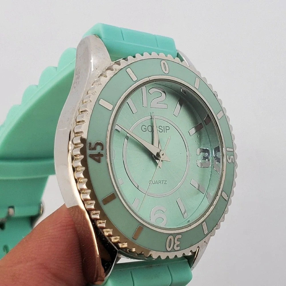 Gossip 40MM Women's‎ Watch Aqua Dial Bezel Plastic Bands New Battery